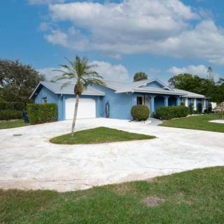 Blue Heaven in the Heart of Stuart Heat salt pool - Stuart - 3
