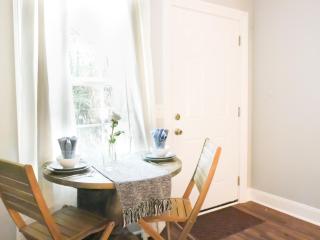 Charming St. Ann Studio - New Orleans - 7