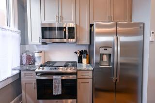 Governors Apartment Across from French Quarter - New Orleans - 2