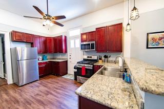 St Ann Creole Victorian - 5 bed-5 bath - 6