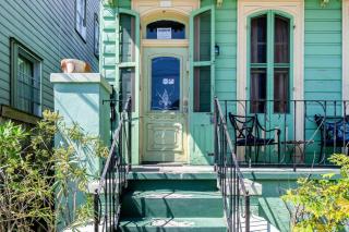 Ursulines Colorful Historic Home near French Qtr - New Orleans - 3