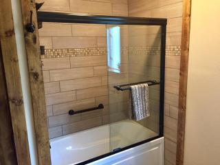 Roaring Fork Retreat by Olde Gatlinburg Rentals - Gatlinburg - 1