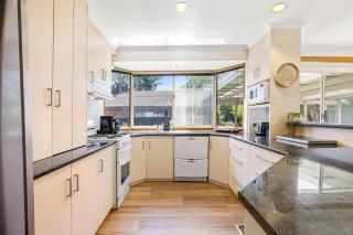 Tasteful 3BR On Towong Alfredton - Alfredton - 1