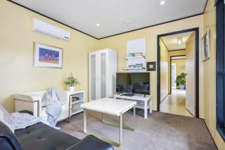 Coastal Oasis Charming Retreat Steps from Rye Beach - Rye - 3