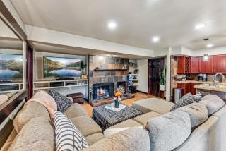 3 Bedroom With Amenities in West Keystone, Short And Easy Free Bus to Mountain Base - 8
