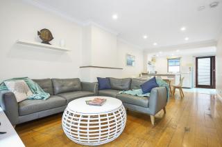 Coastal Oasis Charming Retreat Steps from Rye Beach - Dundas 4 - Rye - 9