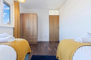 3 bedroom House for Contractors,Workers,Relocation,Insurance,Family, Free Parking,Prebendal AV - 7