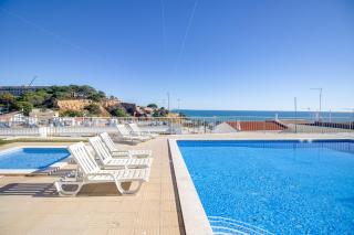 Relax by the Sea 1BD Retreat Pool WIFI AC - Olhos de Água - 0