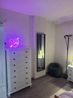 Cozy Private room near beach - Females only - Málaga - 9