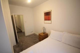 South Ealing Place - Brentford - 7