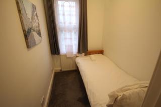 South Ealing Place - Brentford - 5