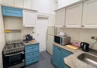 Timeless Classic 3BR Apt in Downtown - Mint 8 - 1