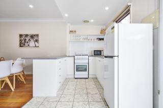 Coastal Oasis Charming Retreat Steps from Rye Beach - Dundas 6 - Rye - 5