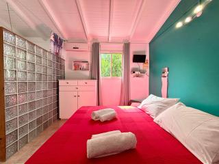 Gîtes Les Bienheureux - Piscine, Hamak, Terrasse - 4