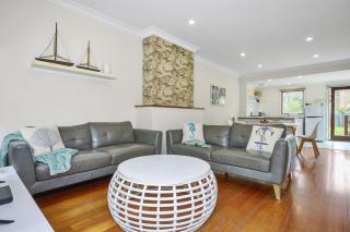 Coastal Oasis Charming Retreat Steps from Rye Beach - Dundas 2 - Rye - 9