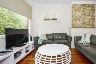 Coastal Oasis Charming Retreat Steps from Rye Beach - Dundas 2 - Rye - 7