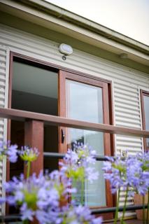 Coastal Oasis Charming Retreat Steps from Rye Beach - Dundas 2 - Rye - 2