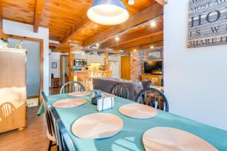 Hike, Ski and Relax Gem with Foosball in North Conway - North Conway - 2
