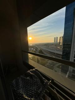 Bright and Airy 2BR Bay Retreat - 3