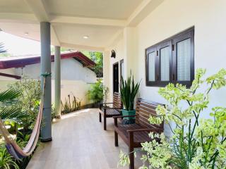 Sea Bank Villa - 8