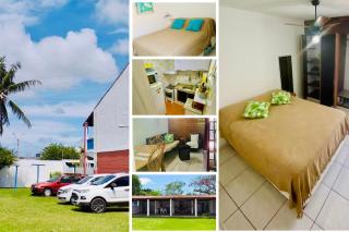 Apto 2 Quartos Aconchegante com Varanda em Cabo Frio Perto de Tudo com Estacionamento e Churrasqueira no Condominio-Próximo as Praias, Centro da Cidade e Shopping-WiF, TV Smart, Cozinha Completa- Vista da rua e para um Jardim - Cabo Frío - 0