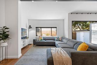 Newcastle Escape 4-Bedroom House - Hamilton - 6