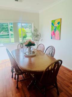 York Huon Farmhouse - - 2