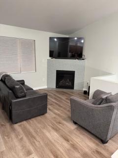 City Retreat, 2bdrm near Airport - 1