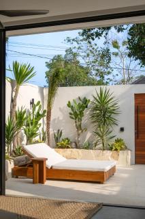 Villa Lago - Modern Tropical 1BR Villa Nestled in Bingin - Uluwatu - 3