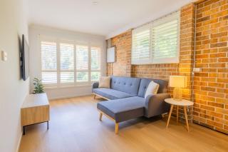 Salamander Sanctuary, 204 Salamander Way - pool, pets, linen, aircon, Wi-Fi - Salamander Bay - 1