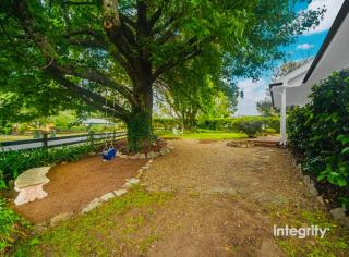 Sweet Gum Cottage in Bomaderry - Unique Charm & Expansive Backyard! - Bomaderry - 9