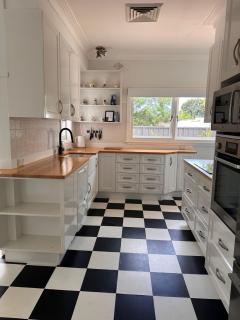 Sweet Gum Cottage in Bomaderry - Unique Charm & Expansive Backyard! - Bomaderry - 8