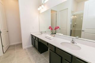 2476 SHANTI DRIVE 12BED - 1