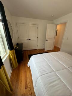Luxury Gated NYC Theme 3BR 2B with Parking by EWR - 2