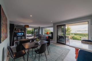 2BR Stay with Fireplace Hot Tub BBQ - Tasman - Lake Tekapo - 2