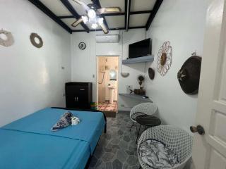 Ice Bear Bar & Tourist Inn - Dauis - 4