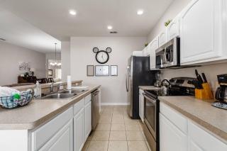7782 BASNETT CIRCLE 4BED - Orlando - 5