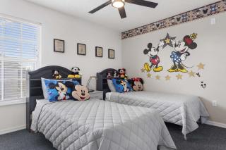 7902 SILVER BASS CT 6BED - 3