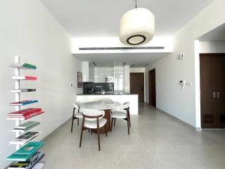 Luxury Jumeirah canal front designer stay sleeps4 - 4