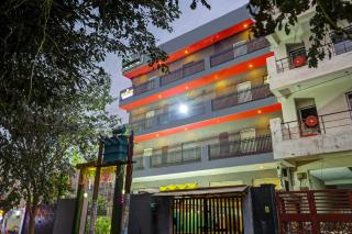 Hotel Red York By Byob Hotels - Noida - 9