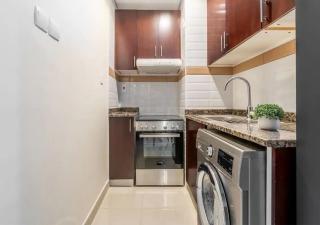 Studio Apt with canal and sea views close to metro - 8