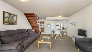 60 Beachpark Apartments - 58 Pacific Drive - Port Macquarie - 6