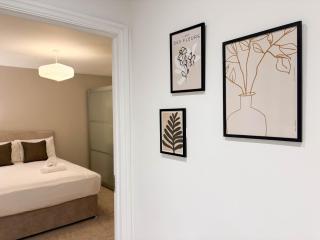 New Home Near Etihad & Coop Live - 4