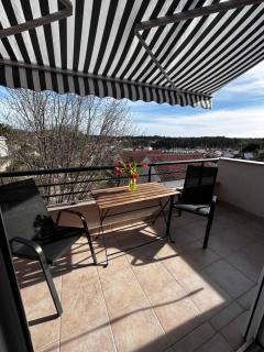 Apartment Milna Dante - Milna - 0