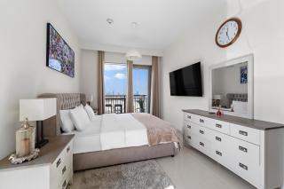 2BR Harbour Views T1, Creek View - 4