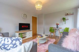 Sleek and Cozy 1BR Resorts World Nearby - 8