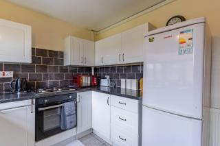 Sleek and Cozy 1BR Resorts World Nearby - 5