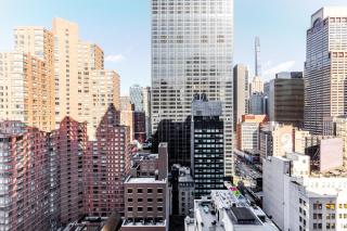 Blueground Midtown West gym AC nr Times Sq NYC-1741 - New York - 4
