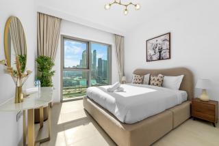 Magnificent - A Charming 2BR with a Burj Khalifa View - 6