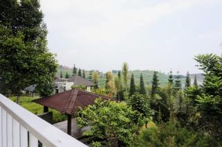 Family Only Homey Villa with Mountain View - De Reiz Cemara Syariah 3BR - Bandung - 7